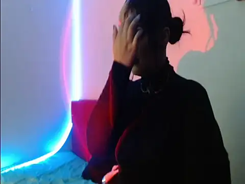 ValkiriaFoX XXX чат на живо
