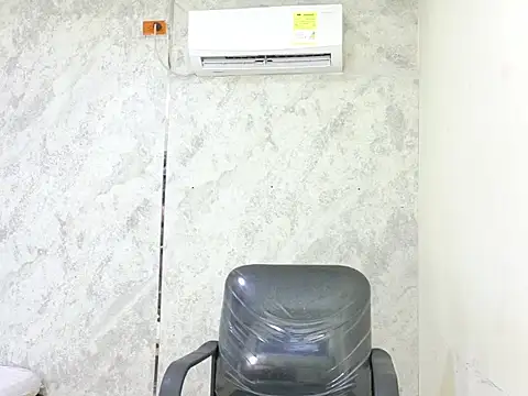 molly_0_'s Live XXX Chat