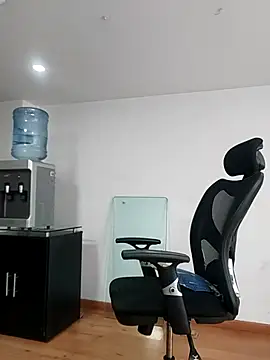 Chat XXX ao vivo de aisha_latina