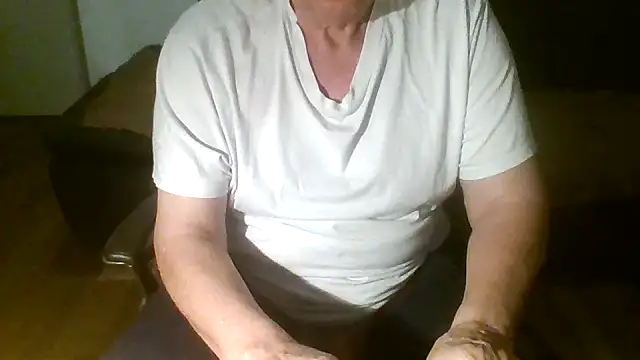 matureexhibit68n Live XXX chat