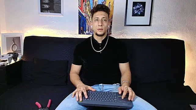 SR_EMILIOCUM Webcam-Show