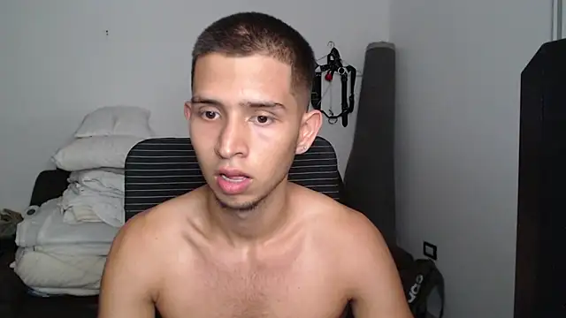 harold_18_'s Webcam Show