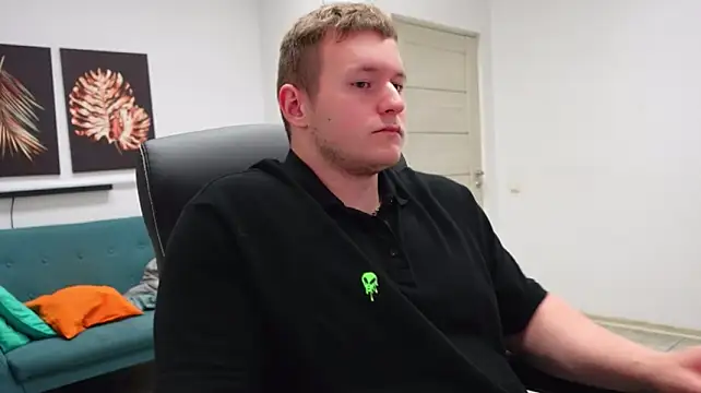XXX chat uživo modela Richard_Dullas