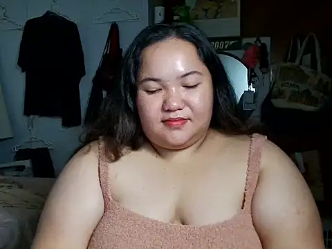 LianaCruzado Chat XXX in diretta