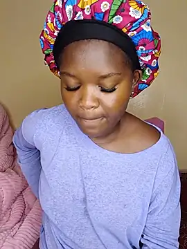 little_creamy's Live XXX Chat
