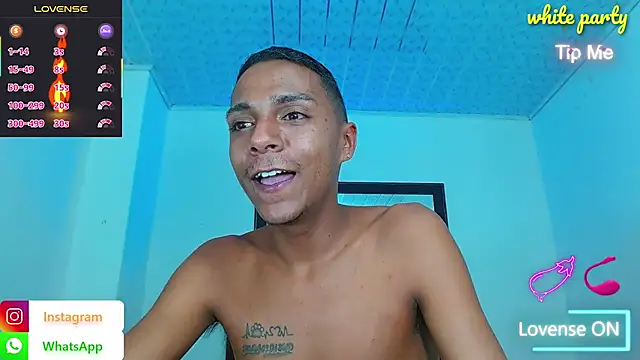 hotboyluxeのライブXXXチャット
