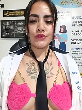 MAYE__13 Show Webcam