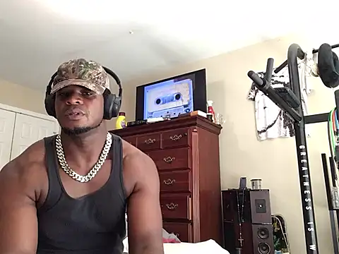 KeYBuMp323's Live XXX Chat