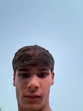 צ'אט XXX בשידור חי של Jgucfubcd