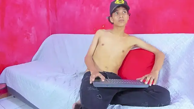 Онлайн чат XXX AXEL_DESIRE