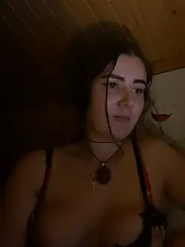 Онлайн чат XXX mewKate