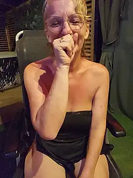 lescoquinsdu40's Live XXX Chat