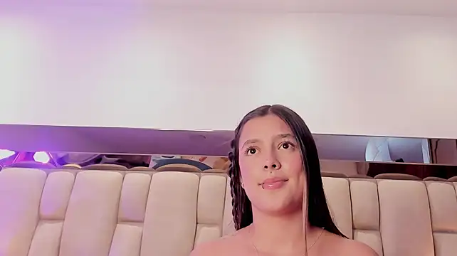 Chat +18 de AriaVegaSoe ao vivo