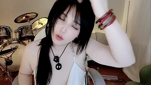 Evangelin-eのライブXXXチャット
