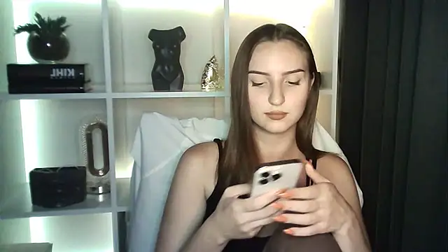 X_Alisa Adlı Modelin Canlı XXX Sohbeti