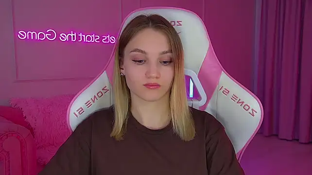 StacyEvances' Live XXX Chat