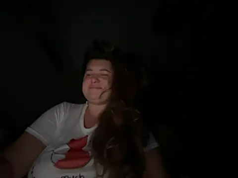 red_mini_fox's Live XXX Chat
