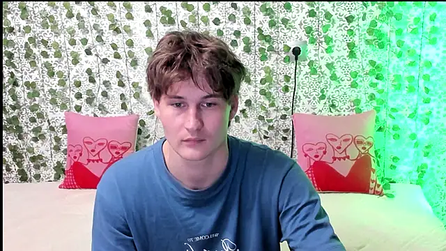 _Srifi_ Chat XXX in diretta