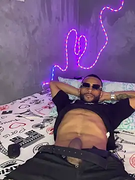 Jefdemon Adlı Modelin Canlı XXX Sohbeti