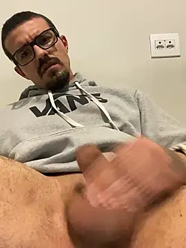 Chat +18 de Ivis1999 ao vivo