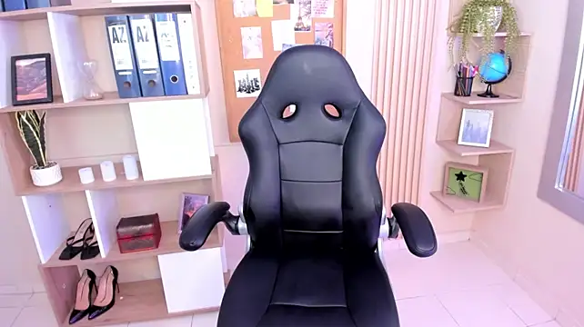 Živý XXX chat emma_rules99
