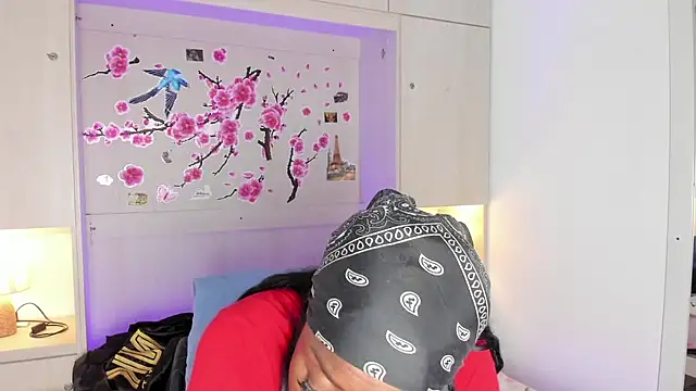 TaylorBloom 即時 XXX 聊天