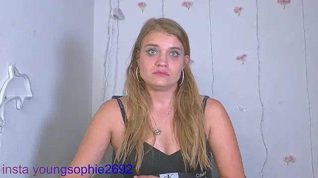 YoungSophie Live XXX-Chat
