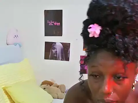 Aria_ah Adlı Modelin Canlı XXX Sohbeti
