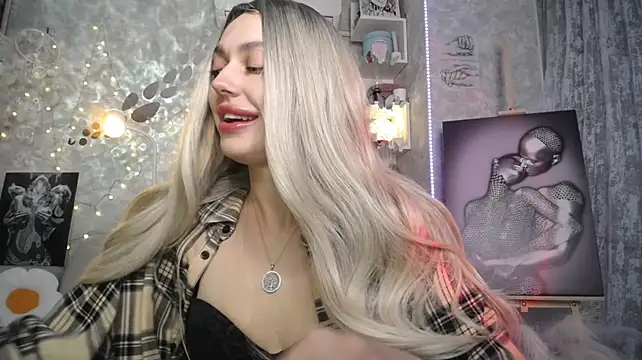 Chat +18 de NickyAdamidi ao vivo