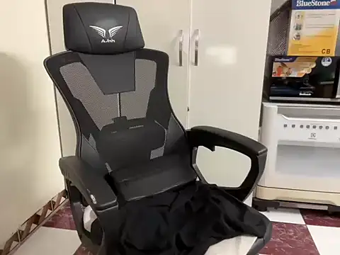 Živý XXX chat Rty-HF