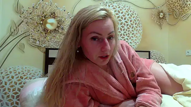 Yourrealgirl's Live XXX Chat