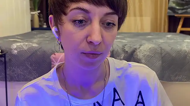 daniellia_ Adlı Modelin Canlı XXX Sohbeti