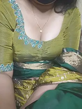 Sravvi499 Chat XXX live