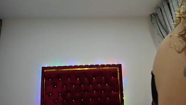 Chat XXX en directo de charlloteevans_X