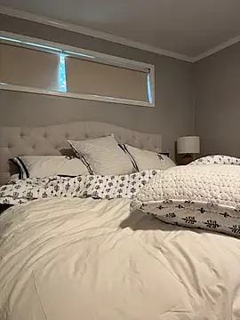 CuriousMarried321 élő XXX-chatje