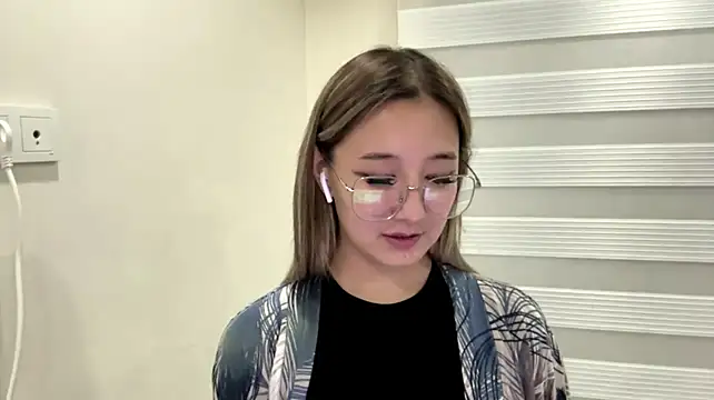Chat XXX en directo de CloudyClamber