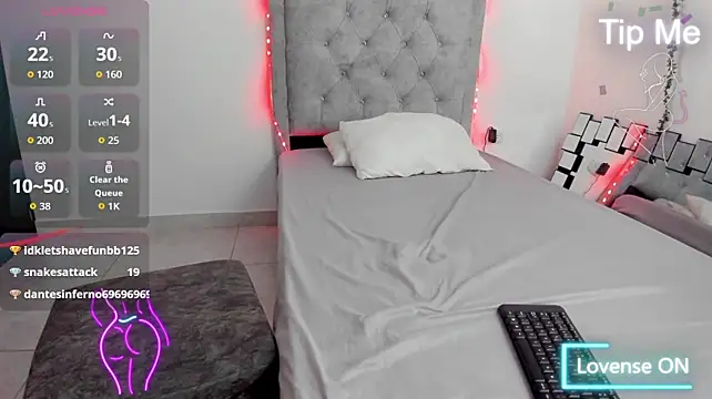 Chat +18 de SHARONBLAKE2 ao vivo