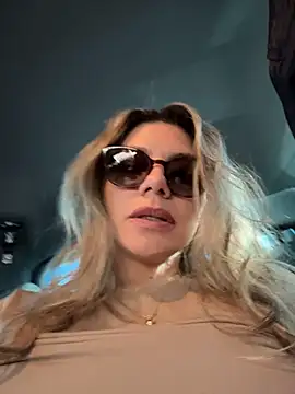 Chat +18 de alicee16 ao vivo