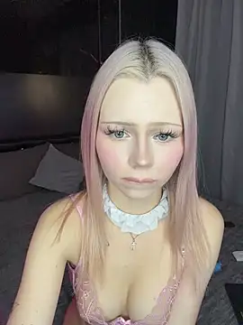 Chat +18 de Lucy_Bambi ao vivo