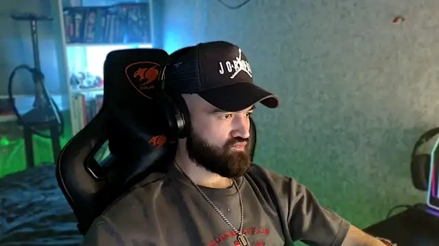 Chat XXX en directo de _Serious_Man