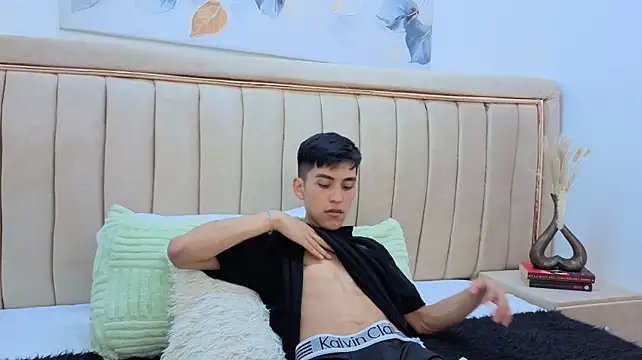 Julian_Carusso Chat XXX in diretta