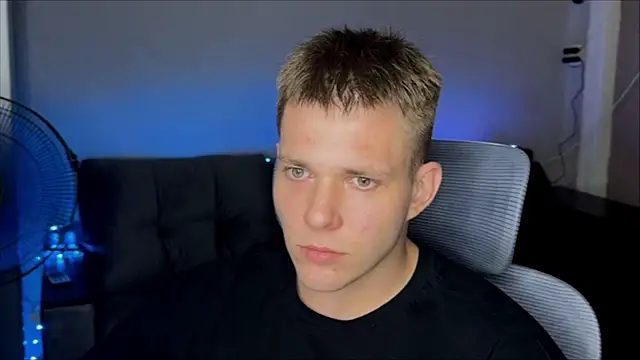 Nikclak Chat XXX live