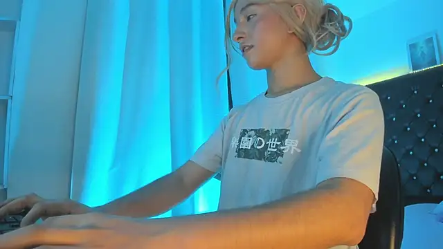 BellaRoge 라이브 XXX 채팅