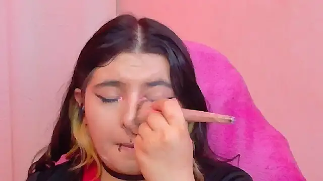 Sachi_Meow Adlı Modelin Canlı XXX Sohbeti