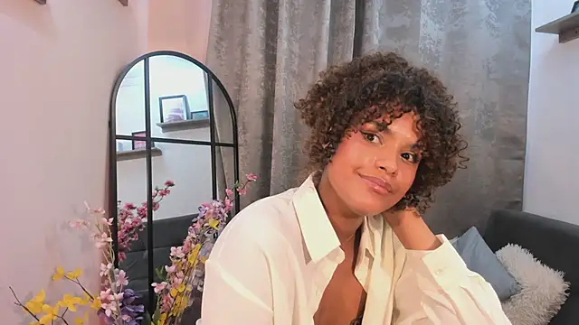 دردشة Amelia_bss الجنسية المباشرة