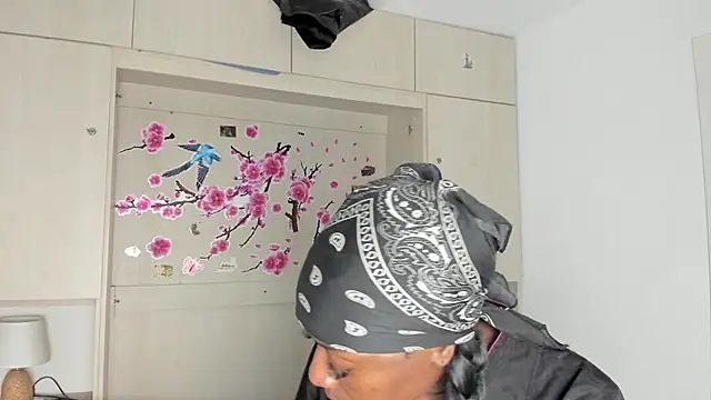 TaylorBloom Chat XXX live