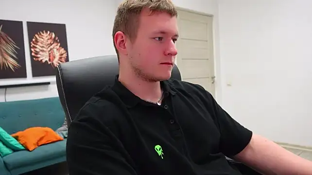 XXX chat uživo modela Richard_Dullas