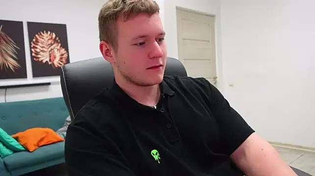 Czat XXX na żywo – Richard_Dullas