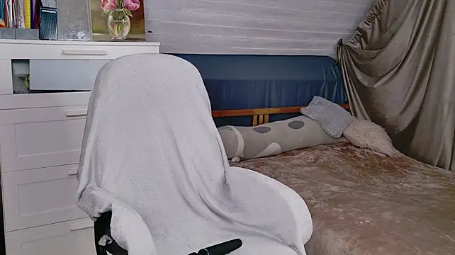 Živý XXX chat Lunavira