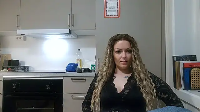 MyManCave live XXX chat